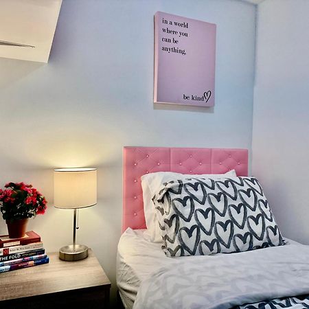 Tiny Private Room On The 1St Floor With Shared Bathroom Near Seatac Airport And Downtown Seattle Esterno foto