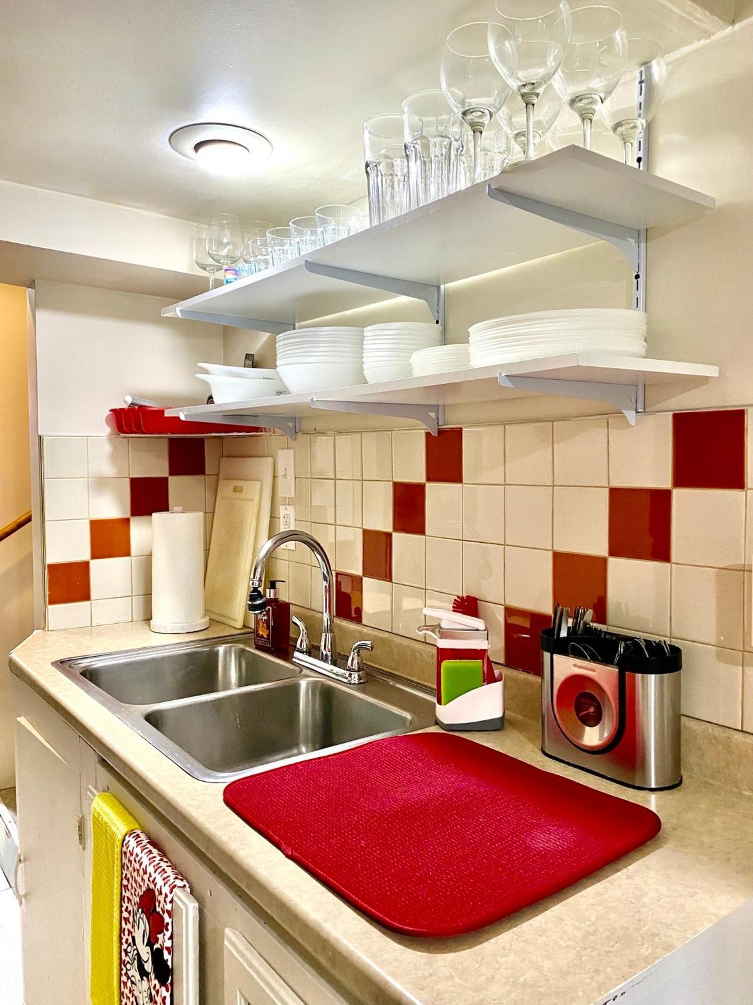 Tiny Private Room On The 1St Floor With Shared Bathroom Near Seatac Airport And Downtown Seattle Esterno foto