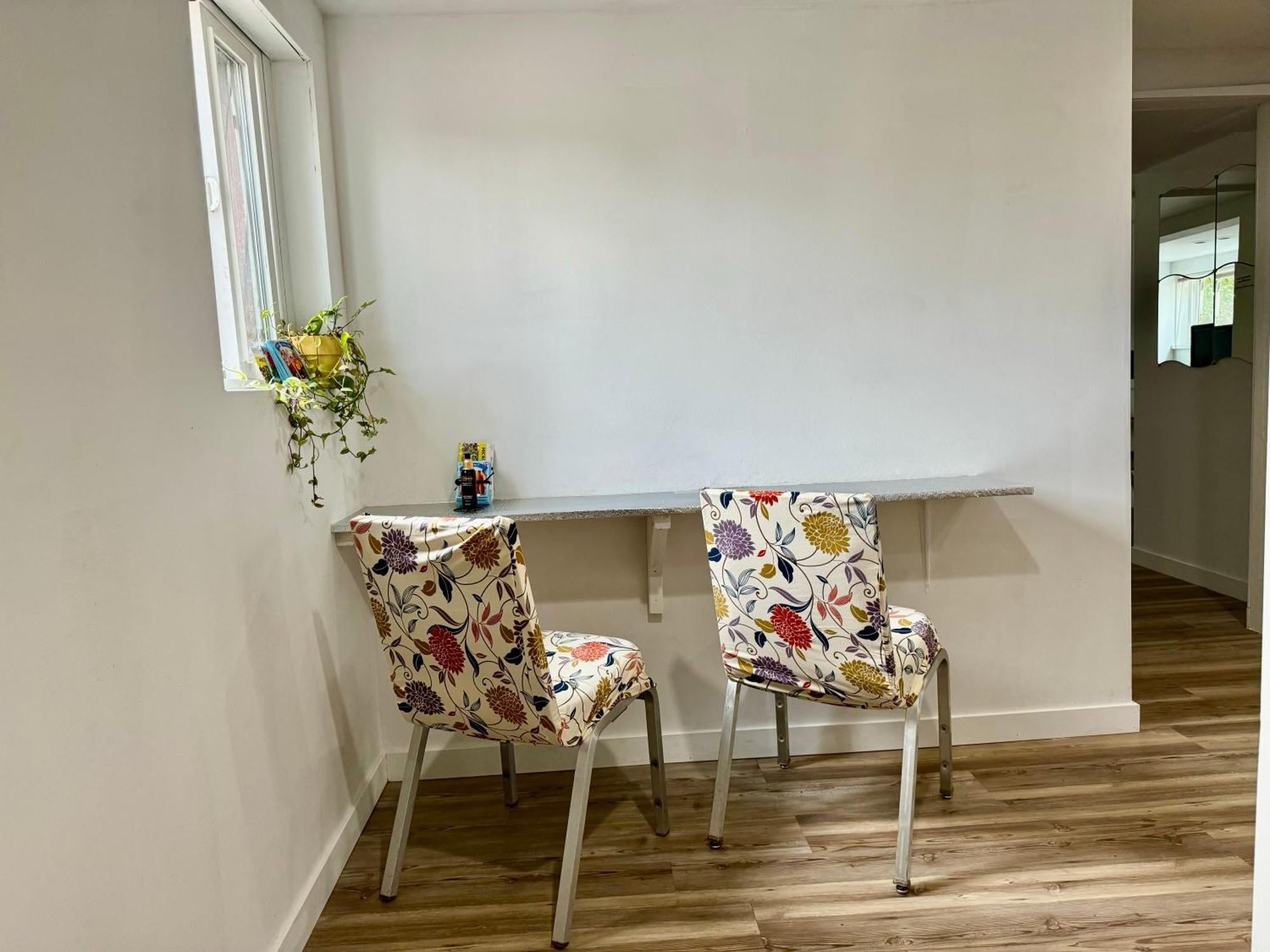 Tiny Private Room On The 1St Floor With Shared Bathroom Near Seatac Airport And Downtown Seattle Esterno foto