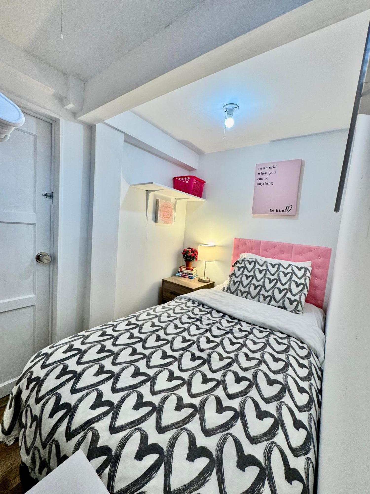 Tiny Private Room On The 1St Floor With Shared Bathroom Near Seatac Airport And Downtown Seattle Esterno foto